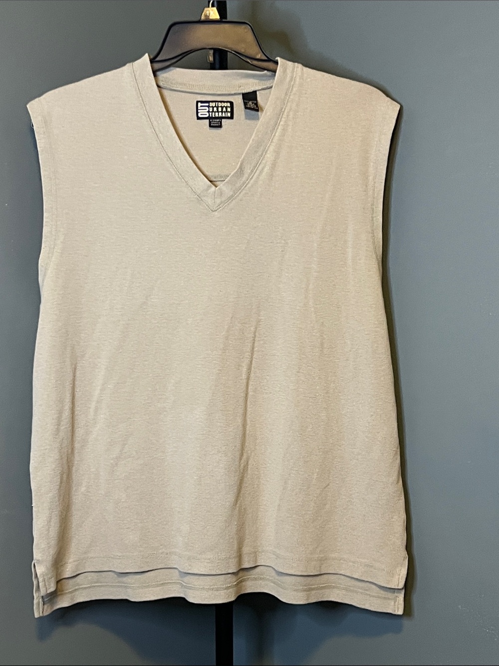Urban Outfitters Cream V-Neck Sleeveless Knit Tank